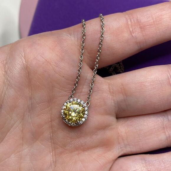 💛 925 Yellow & White CZ Halo Necklace - Picture 5 of 7